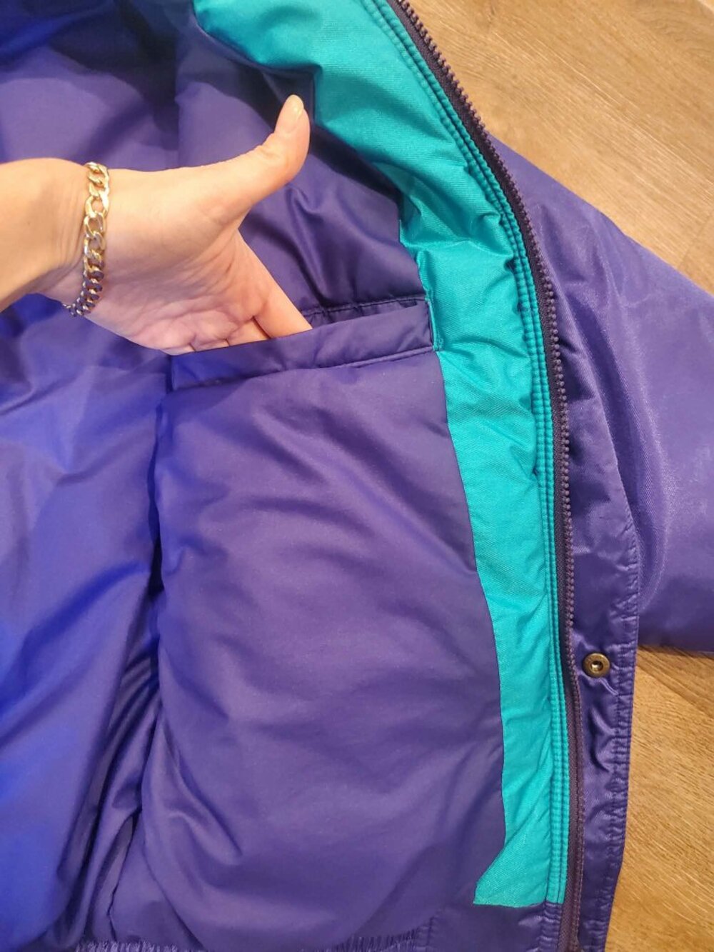 Retro Colorblock Ski Jacket - Picture 3 of 13